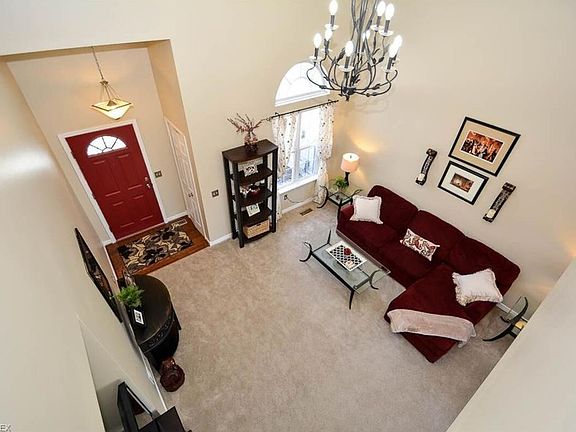 2nd image of 3883 Dartford Ln