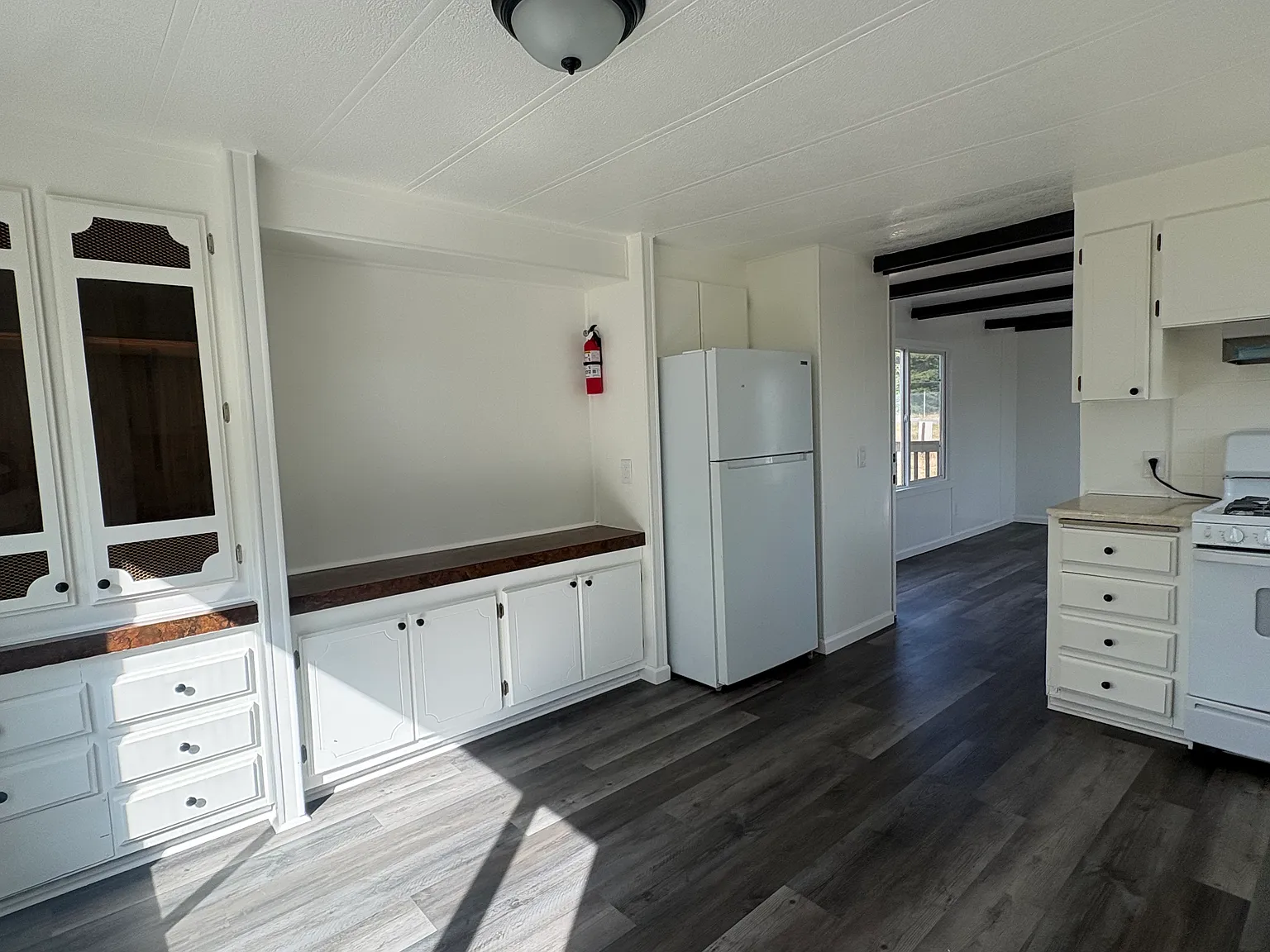 2 bed, $1,650 — Photo 3