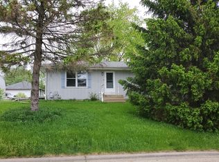 120 W Washington, Freeport, IL 61032