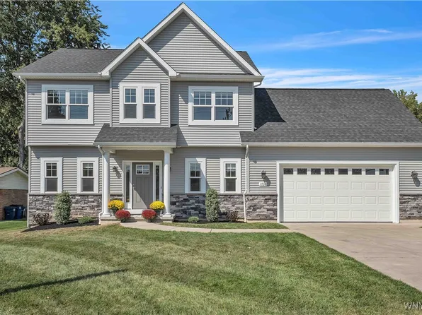 1732 Dodge Rd, East Amherst, NY 14051