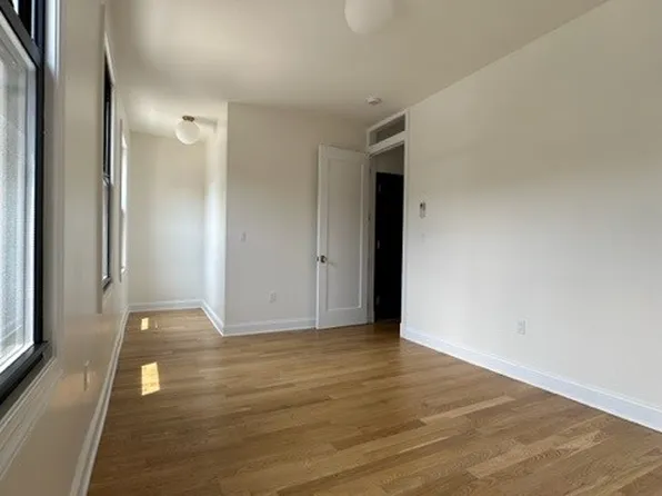 173 9th Street image 10 of 17