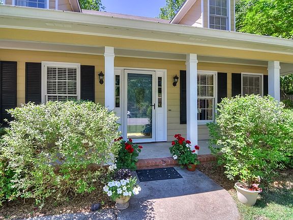 2nd image of 364 Old Salem Way