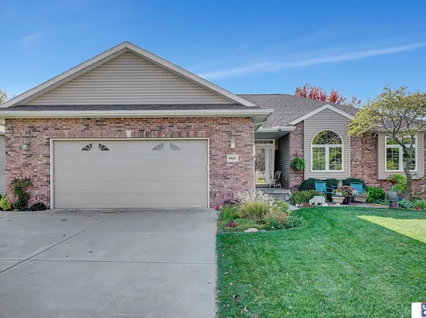 6621 Meursault Dr, Lincoln, NE 68526