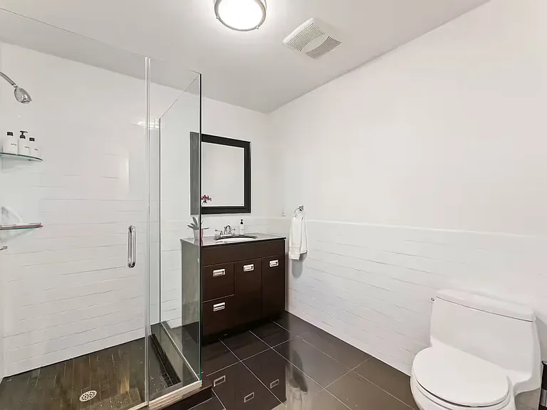 3795 Fredonia Dr — Photo 39