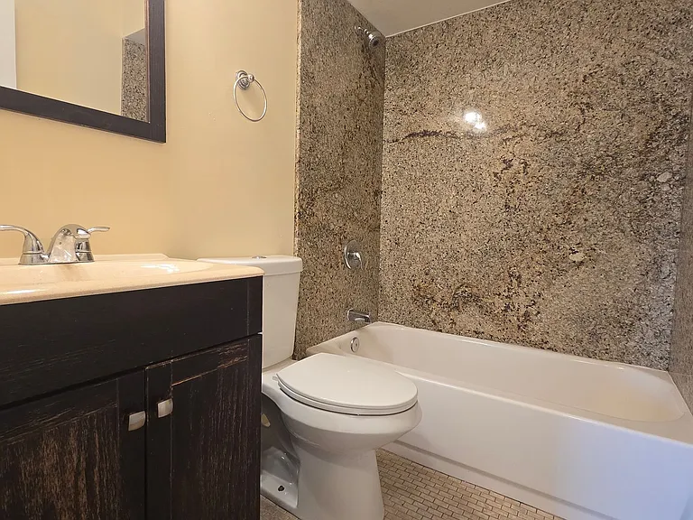 3120 Meriday Ln — Photo 9
