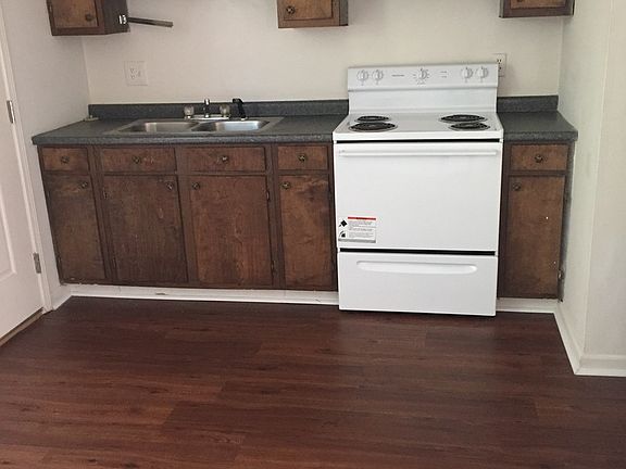 4th image of 3600-3730 Southborough Rd