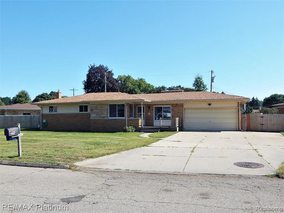 1st image of 55 Edgelake Dr