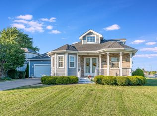 101 Bell Ct, Oswego, IL 60543