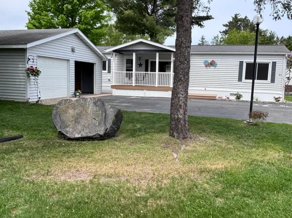 63 Edgewater Ct, Rhinelander, WI 54501