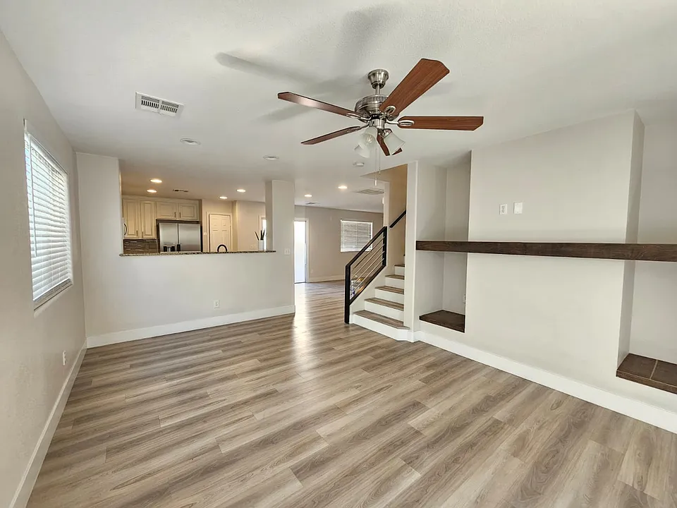 8264 Wildwood Glen Dr