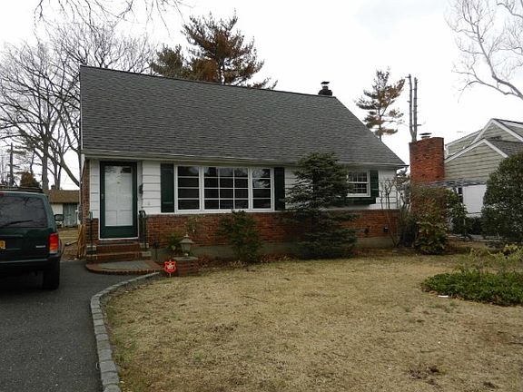 2nd image of 21 North Dr