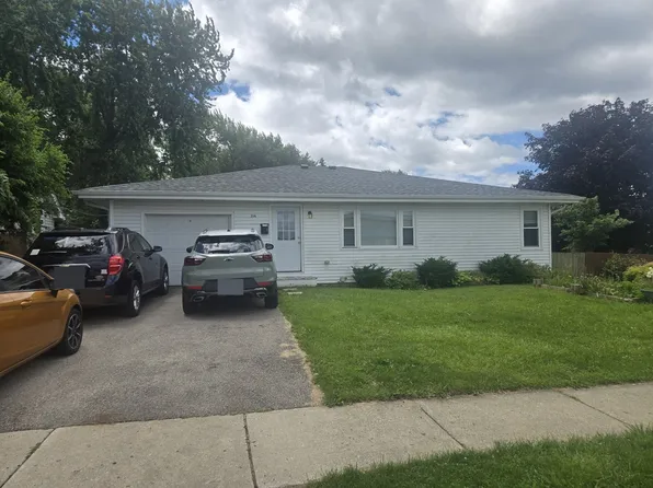214 Minerva Ave, Wauconda, IL 60084