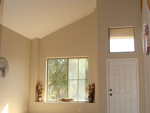 4th image of 2738 E Cowboy Cove Trl