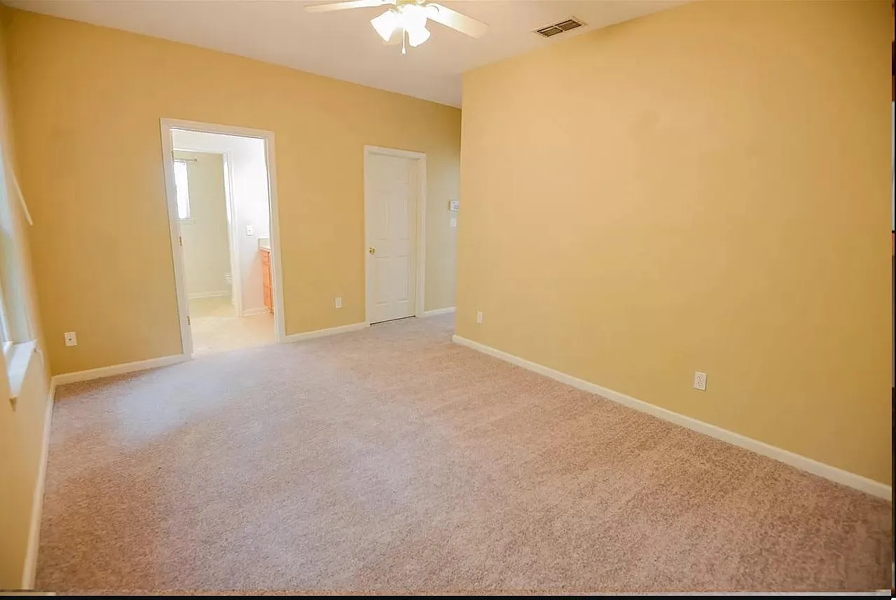 3 bed, 1348 sqft, $1,650 — Photo 4