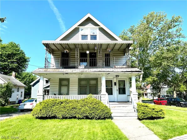 3372 Bosworth Rd, Cleveland, OH 44111