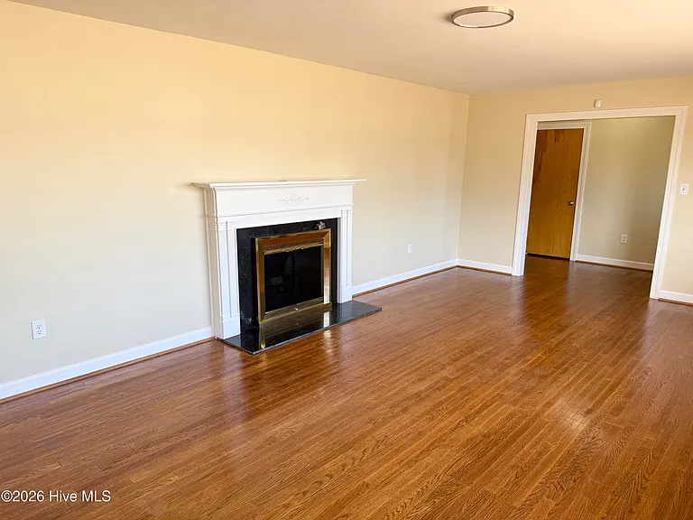 4254 Washington St — Photo 11