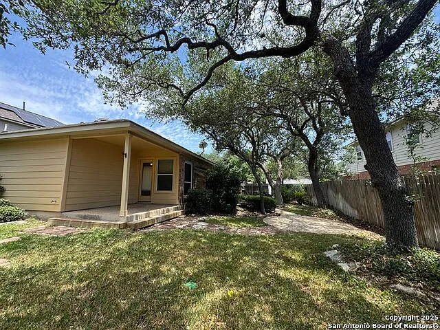 20502 Wild Springs Dr — Photo 34