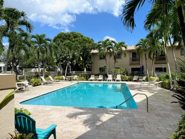 2907 NE 8th Ter APT 103, Oakland Park, FL 33334