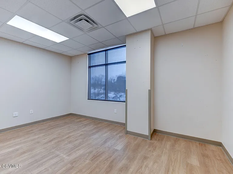 1033 Alliance Park Dr #2 — Photo 38