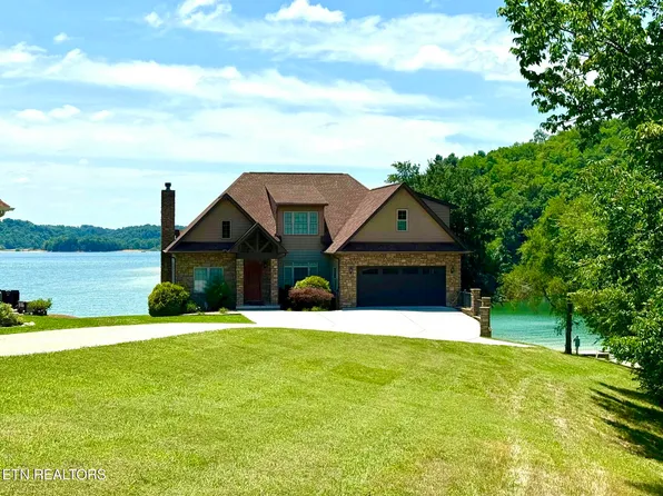 614 Watercrest Ln, Dandridge, TN 37725