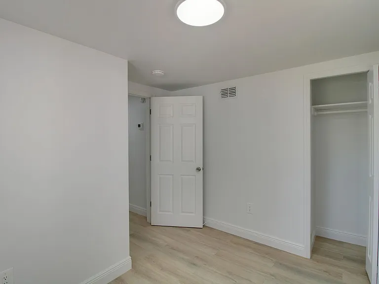236 N Oleander Ave #1 — Photo 9
