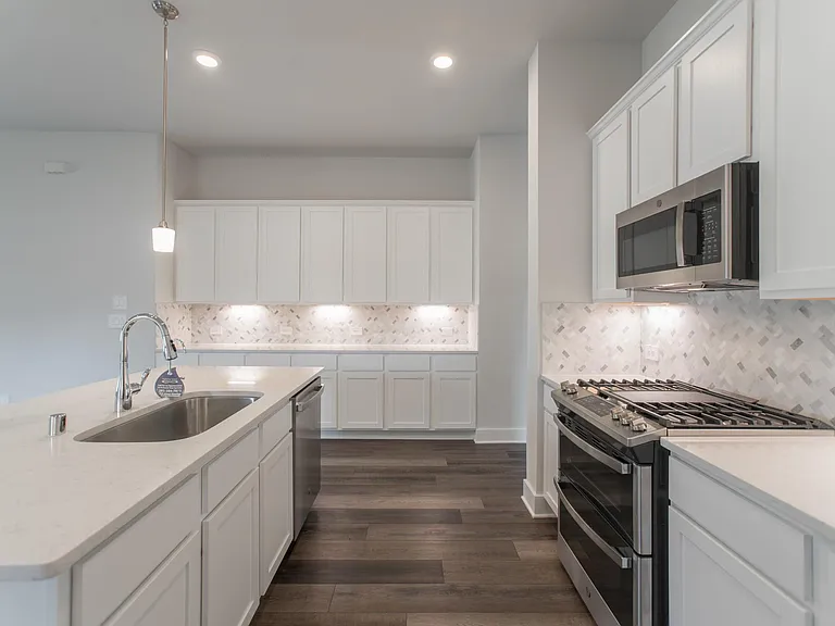 10289 S Goshawk Trl — Photo 13