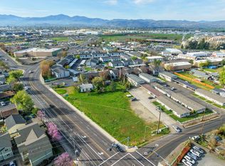 2129 Table Rock Rd, Medford, OR