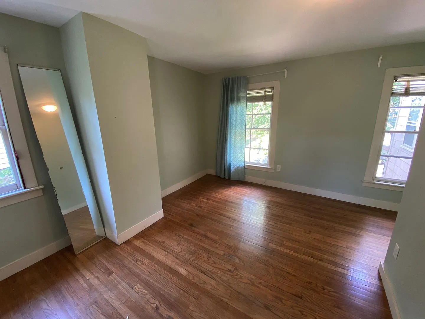 137 Nicoll St. — Photo 4