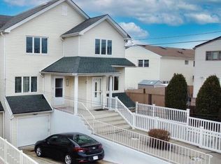 48 Brook Ave, Staten Island, NY 10306