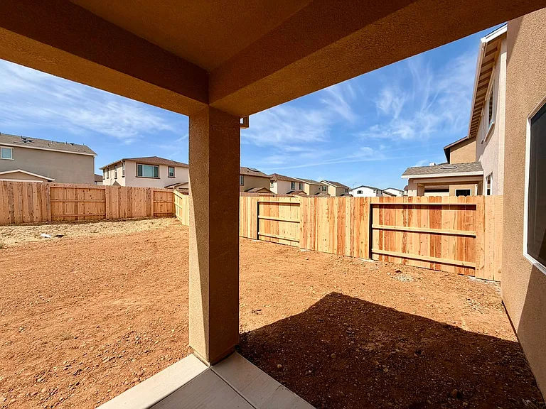 12620 Hereford Ave — Photo 28