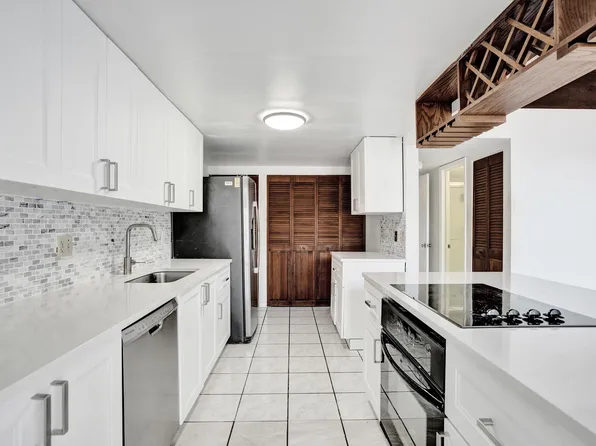 731 E COCO PLUM Circle #4, Plantation, FL 33324