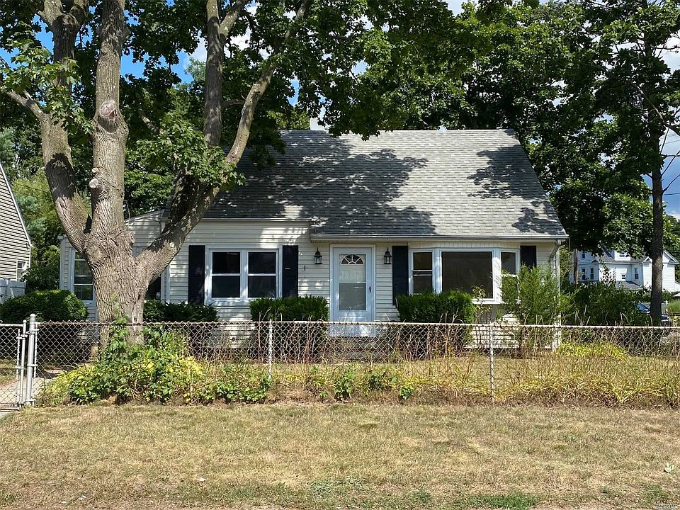1st image of 2 Irving Johnson St
