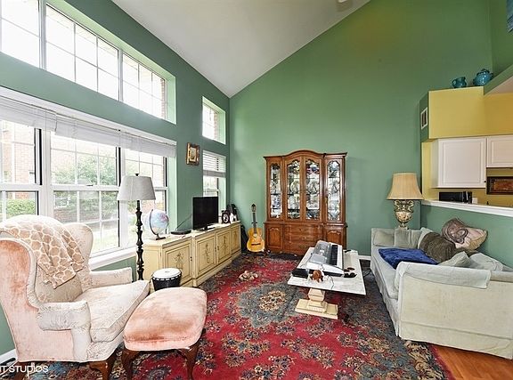 4th image of 1 Waldorf Ct Unit 1