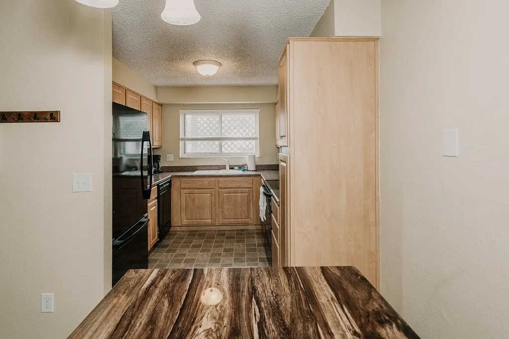 2 bed, 988 sqft, $1,975 — Photo 4