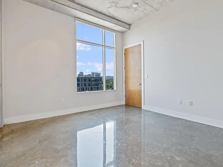 800 W 5th St #702 — Photo 10