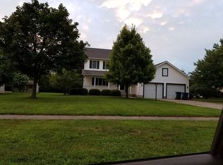 110 Squires Ct, South Amherst, OH 44001