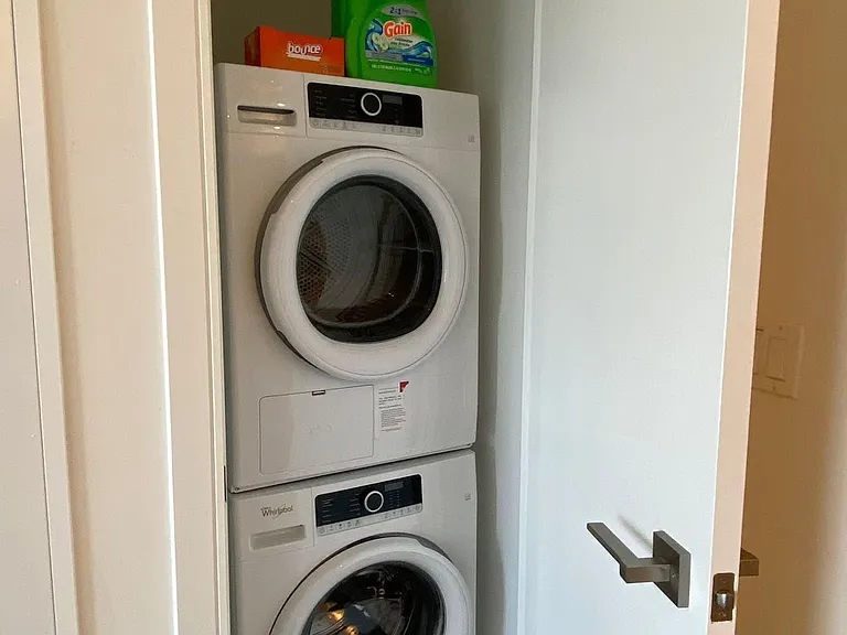 89 McGill St #2510 — Photo 6