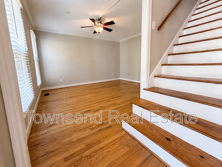 2937 Delaware Dr — Photo 10