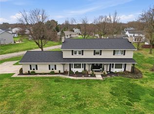 310 Tonawanda Trl SW, Hartville, OH 44632