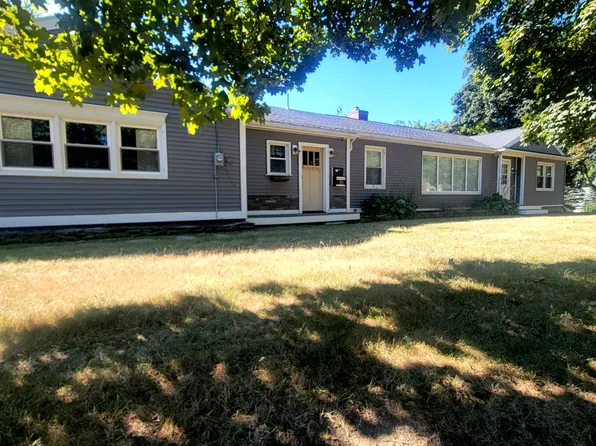 123 Mount Hope Avenue, Bangor, ME 04401