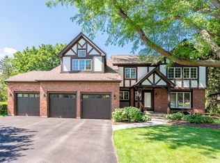 732 Jamestowne Rd, Dundee, IL 60118