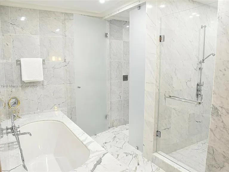 15701 Collins Ave #4403 — Photo 37
