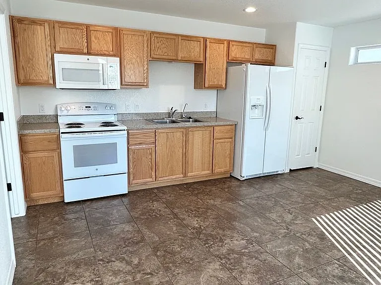 2109 Injo Dr — Photo 20