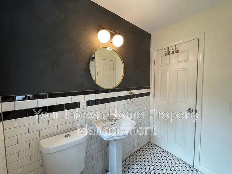 445 Gift Ave SE — Photo 19