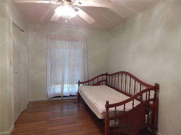 2nd image of 256 Caldwell St