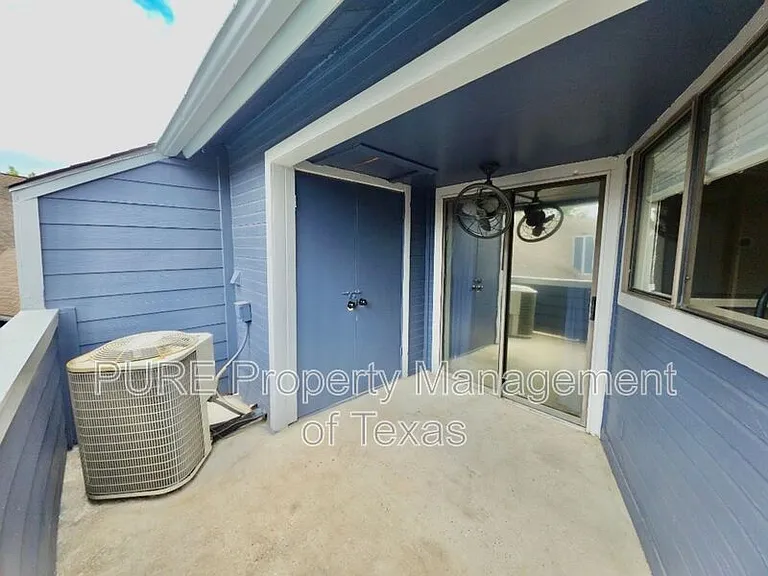 2500 Burleson Rd #521 — Photo 18