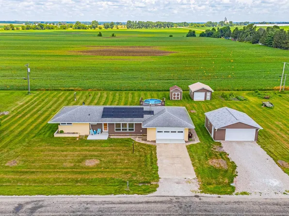 1390 Airport Rd, Lincoln, IL 62656