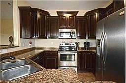 4th image of 1009 Vince Ct