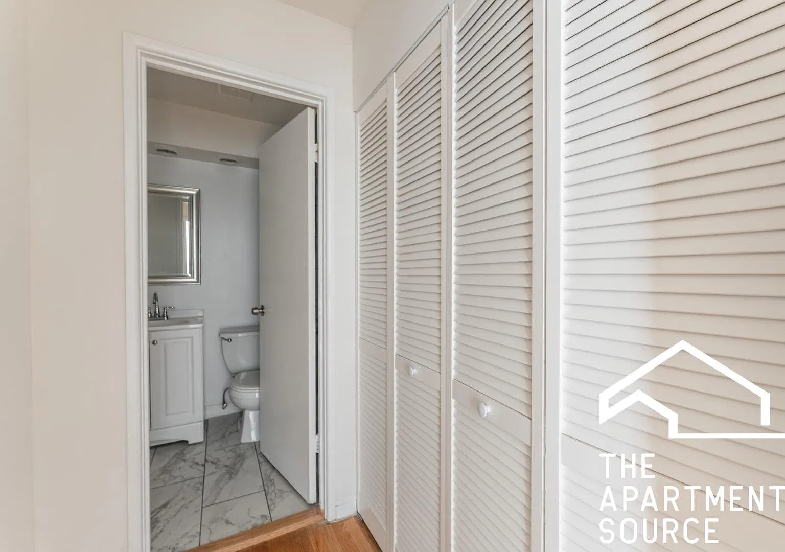 6830 North Sheridan Road #461 — Photo 4
