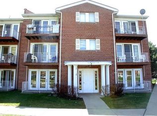 4181 Williamsburg Ct Floor 1, Glenview, IL 60025